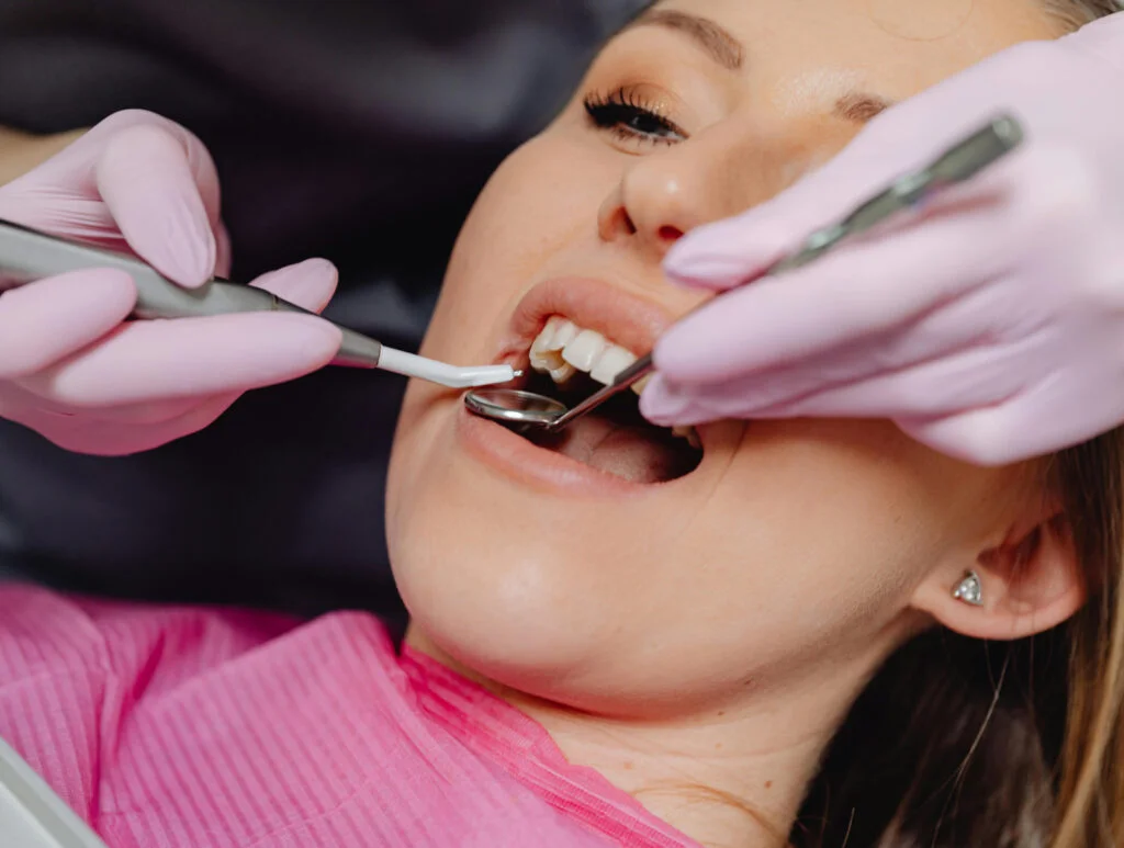 Dental Implants' Effects on Confidence and Oral Health Link to the article: