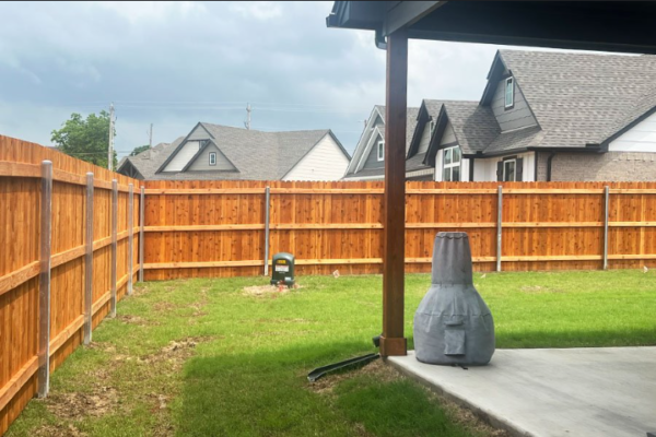 Top 3 Most Popular Backyard Fence Types for Residential Homes