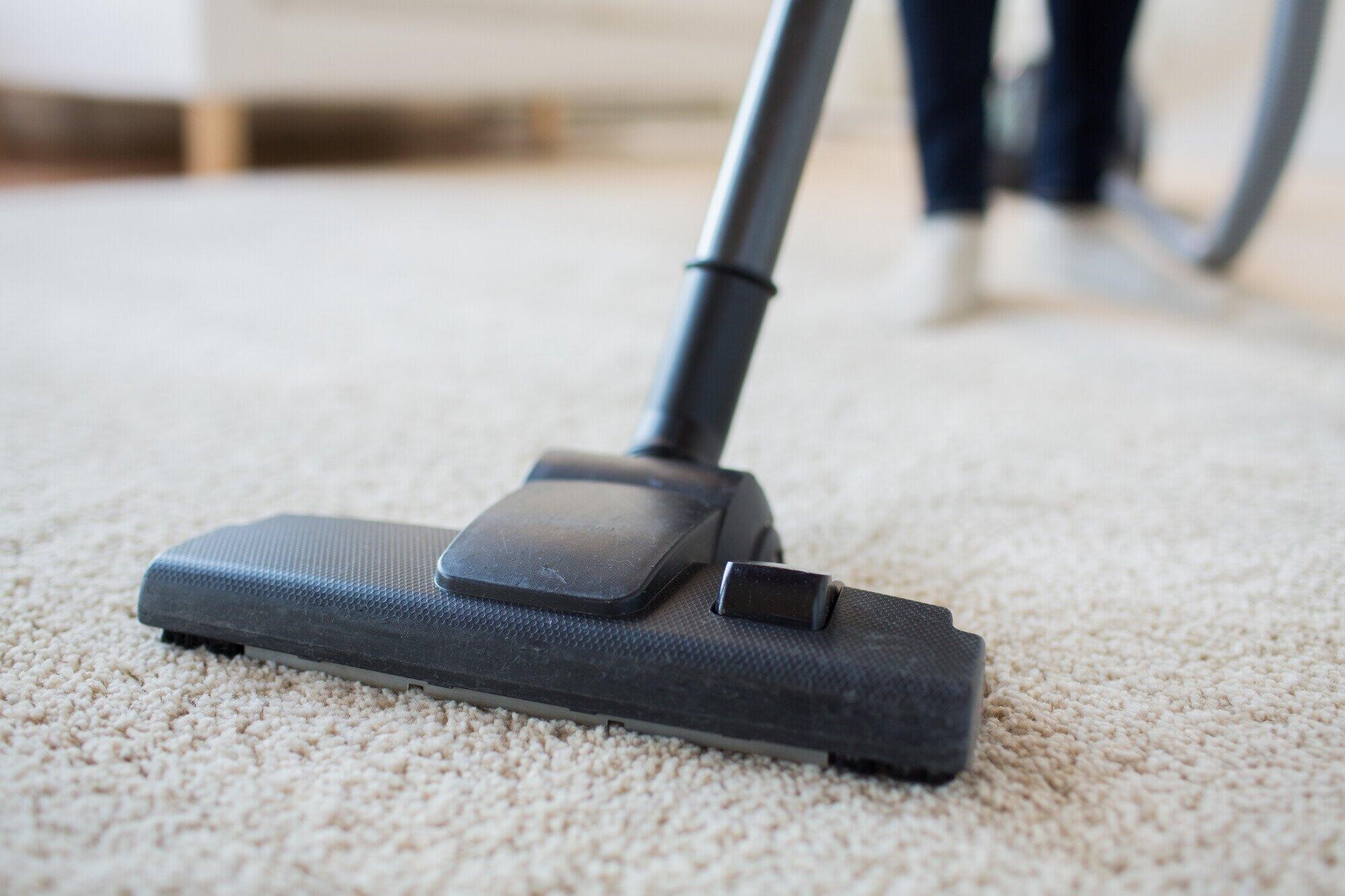 The Ultimate Guide to Cleaning a Dirty Carpet: Techniques and Tips