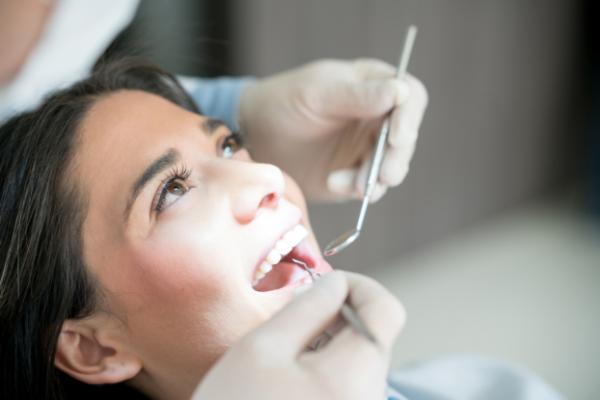 NYC Dentist’s Secrets to Keeping Your Teeth Healthy on the Go