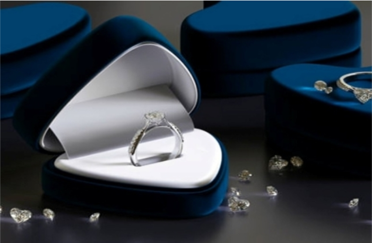 Experience the Rare Carat Expert Diamond Advice to Buy an Engagement Ring