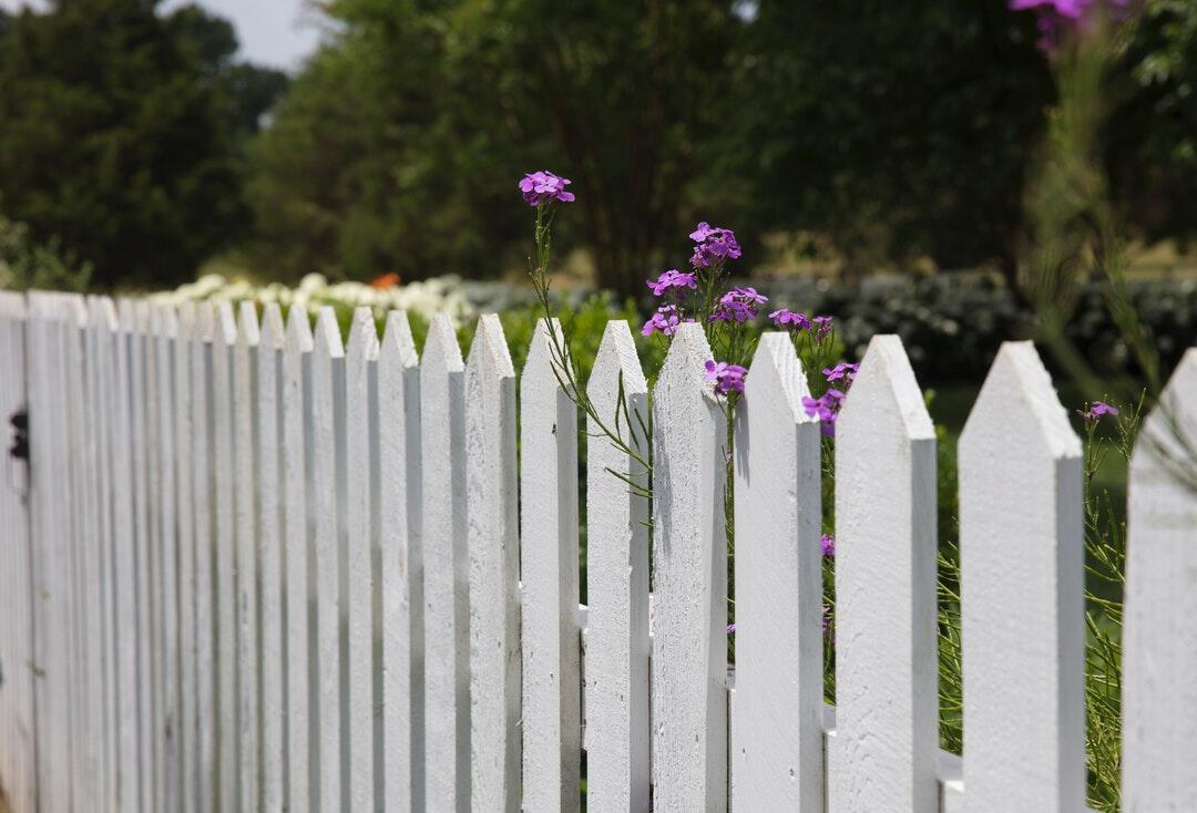 How to Assess the Quality of Fence Companies in Your Area